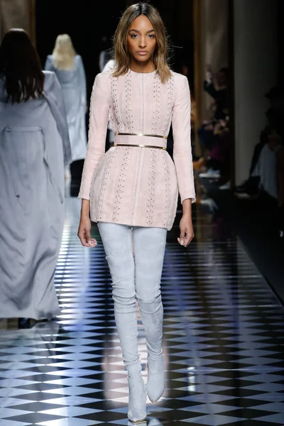 Look 3